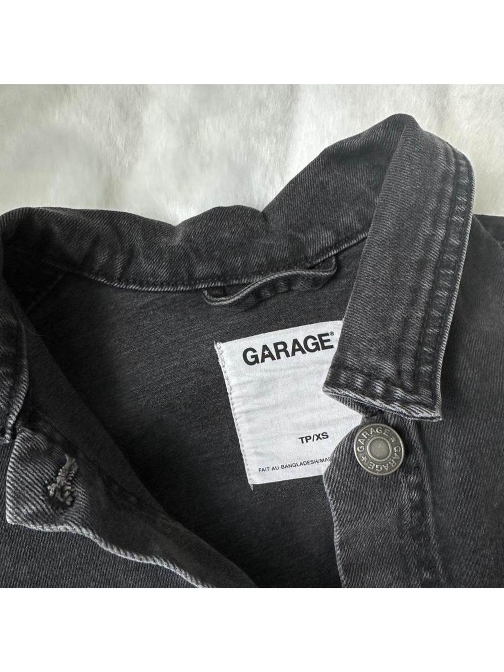black garage cropped denim jacket - Picture 4 of 4